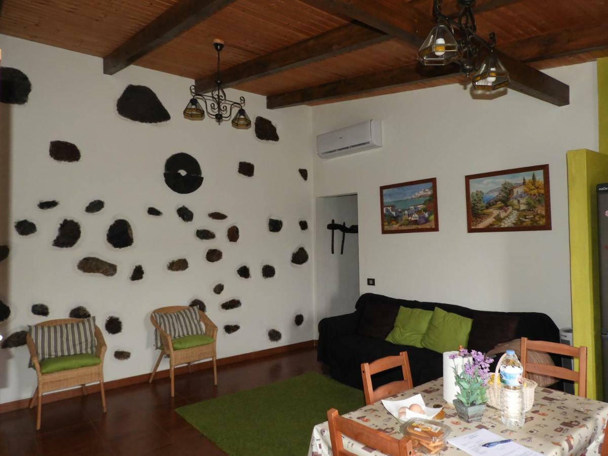 منزل الضيف لاس كاسَس  في La Casa Verde المظهر الخارجي الصورة